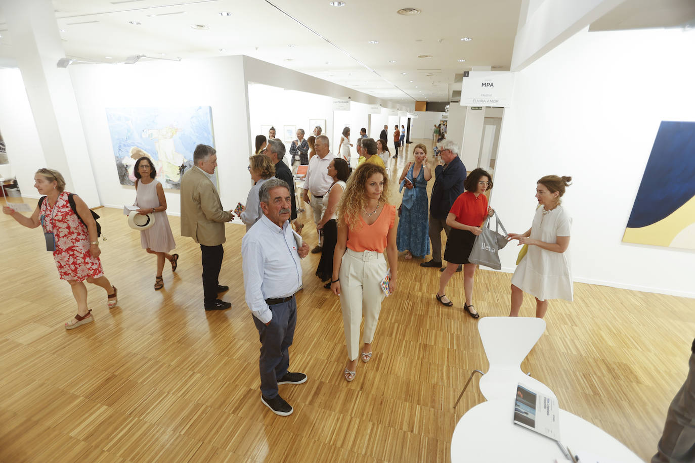 El presidente Miguel Ángel Revilla, junto a la delegada del Gobierno, Ainoa Quiñones, en la apertura.