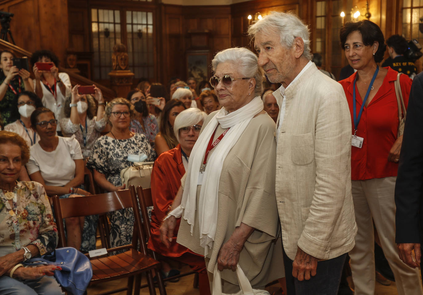 Fotos: Lola Herrera y José Sacristán, premiados por la UIMP