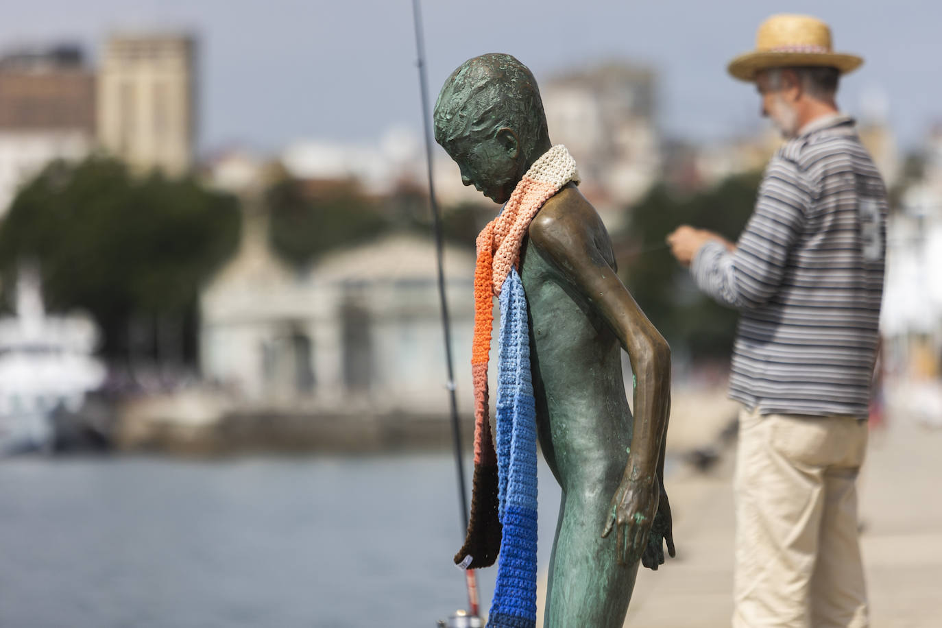 Fotos: Bufandas contra el cambio climático