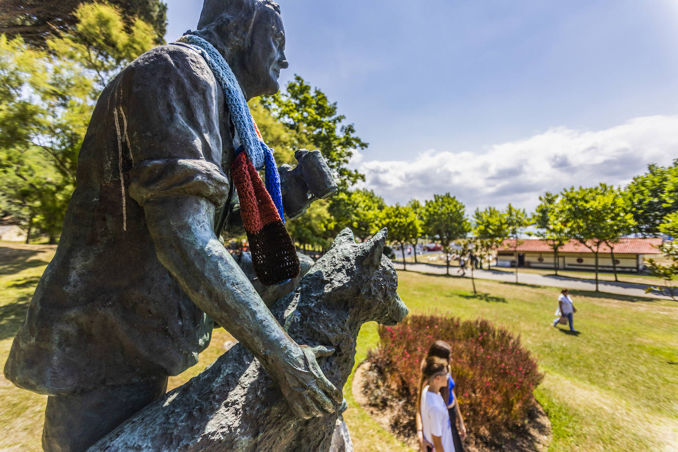 Fotos: Bufandas contra el cambio climático