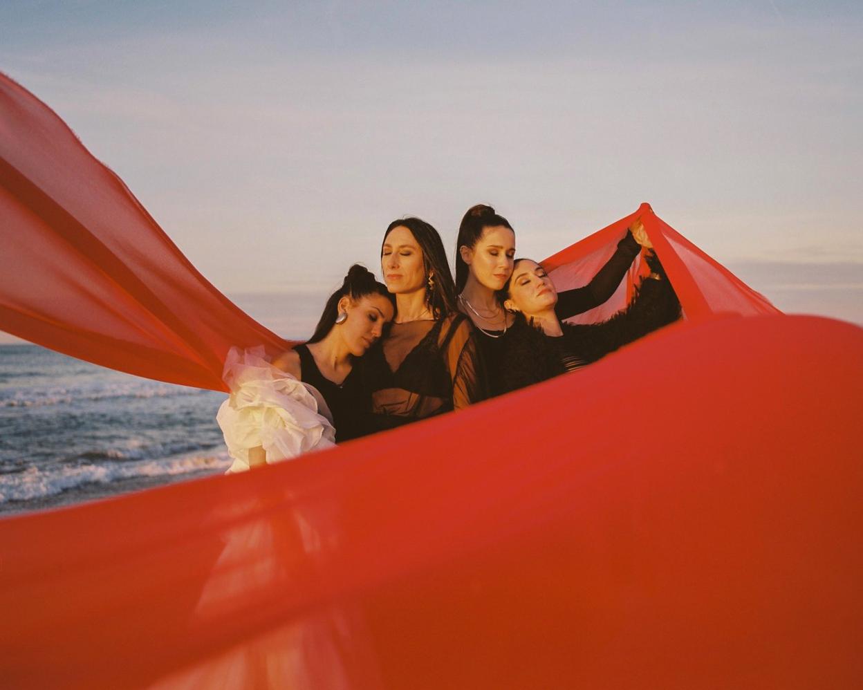 Las Migas. Nominadas a los Premios Grammy Latinos en 2017 y reconocidas en 2019 con el Premio de la Música , regresan tras una intensa gira con su disco 'Libres'.