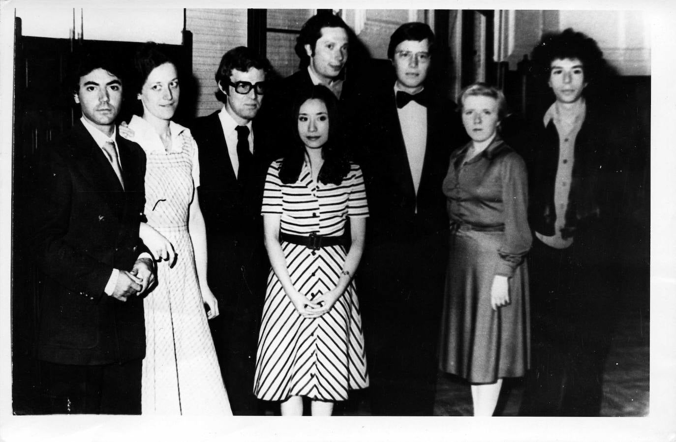 1976. Participantes: Isidro Barrio Navarro, Janina Drath, Hüseyin Sermet, Ivan Klanski, Nana Hamaguchi, Milan Langer, Marie Sprimont, Paulo Eduardo Gori.