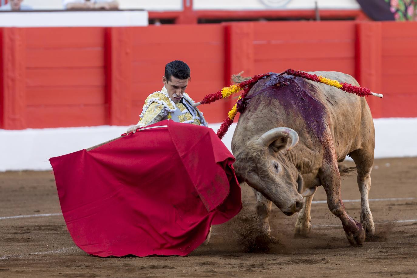 Fotos: La primera corrida de Feria, en imágenes