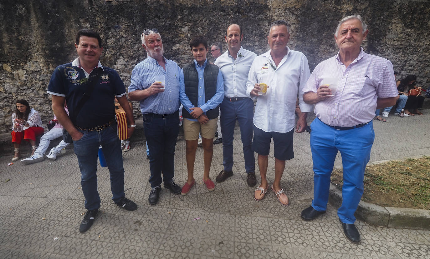 Francisco Mier, José Ramón Arronte, Guillermo Ruiz, Fernando Ruiz, Ángel Julio Cabrera y Andrés Marcos.