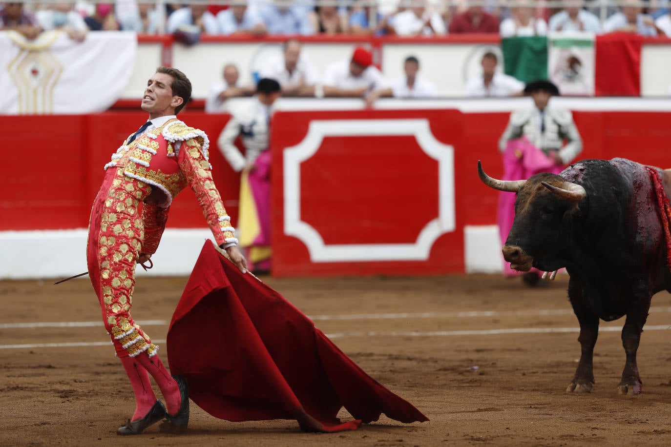 Fotos: La tarde de toros del martes en Cuatro Caminos, en imágenes