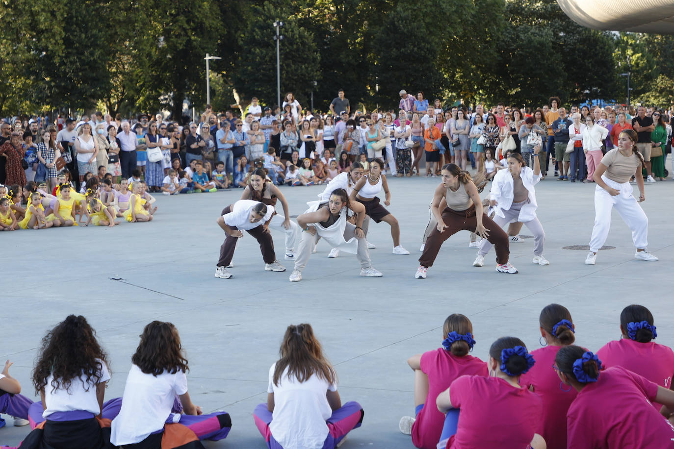 Fotos: La danza toma el anfiteatro del Centro Botín