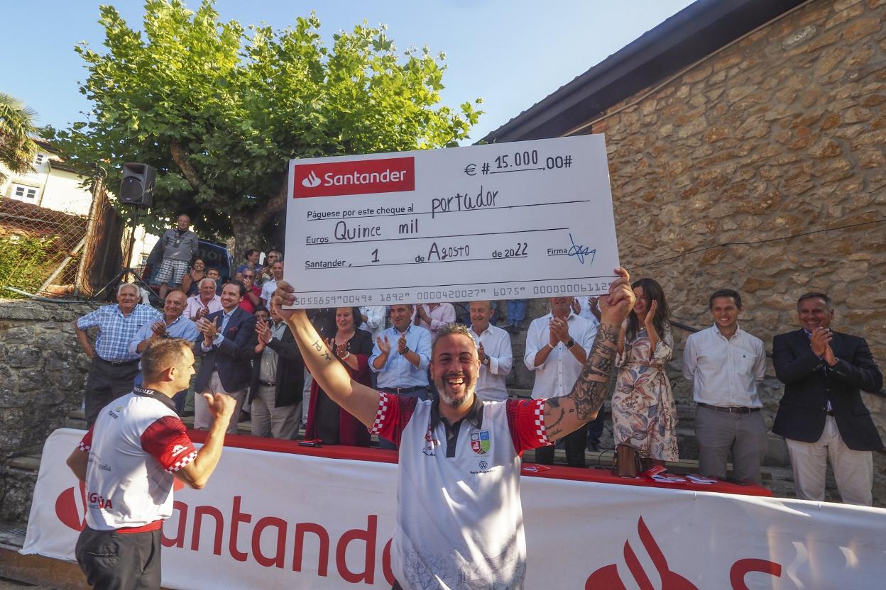 Carlos García ganó ayer por primera vez el Torneo del Santander.