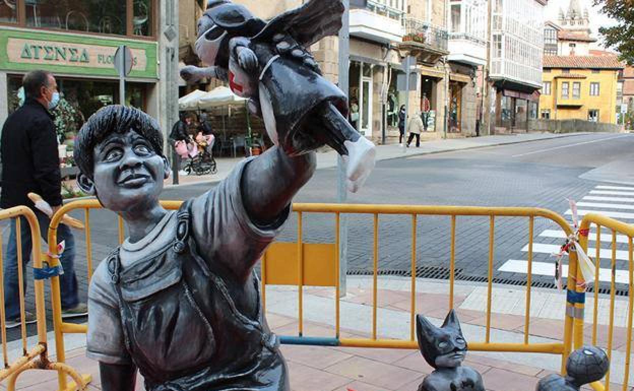 'Cambio de juego' de la peña Paco Jones fue la figura ganadora del año pasado. 