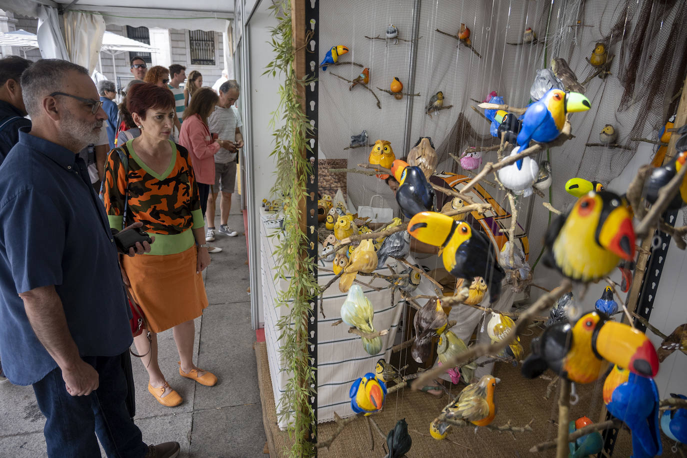 Fotos: La Feria de Artesanía regresa a la Plaza Porticada con 34 propuestas