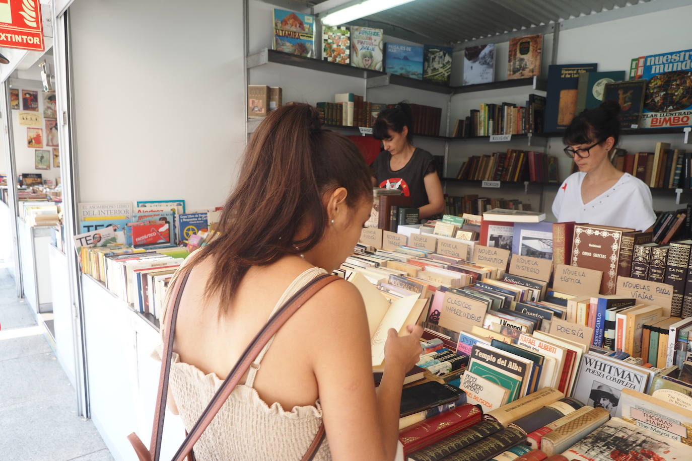 Fotos: Imágenes de la Feria del Libro Viejo de Santander