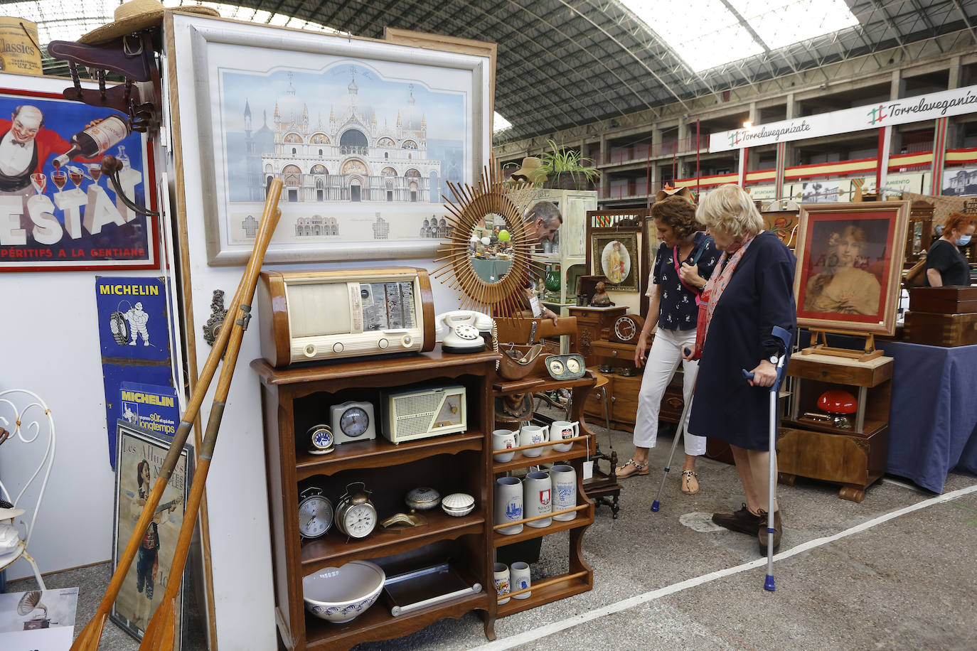 Fotos: Imágenes de la Feria de Antigüedades de Torrelavega