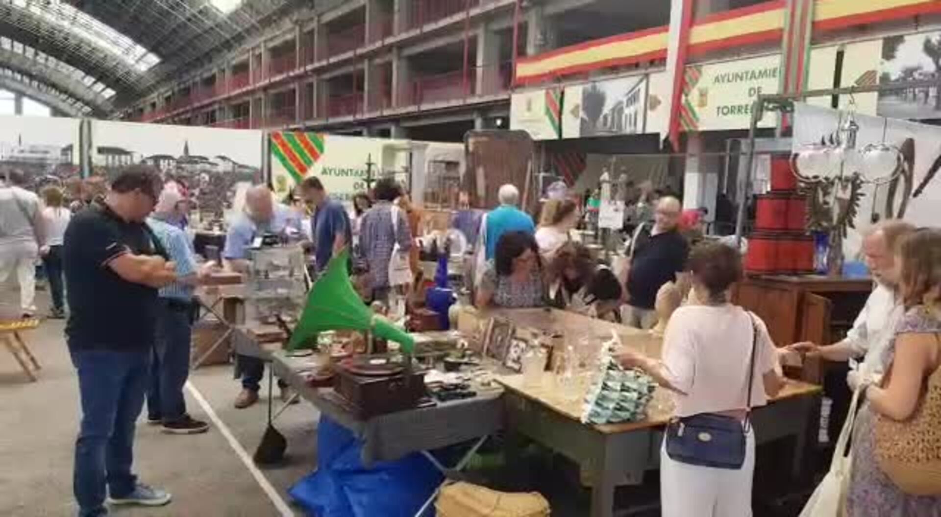 Robo de madrugada en la Feria de Antigüedades de Torrelavega