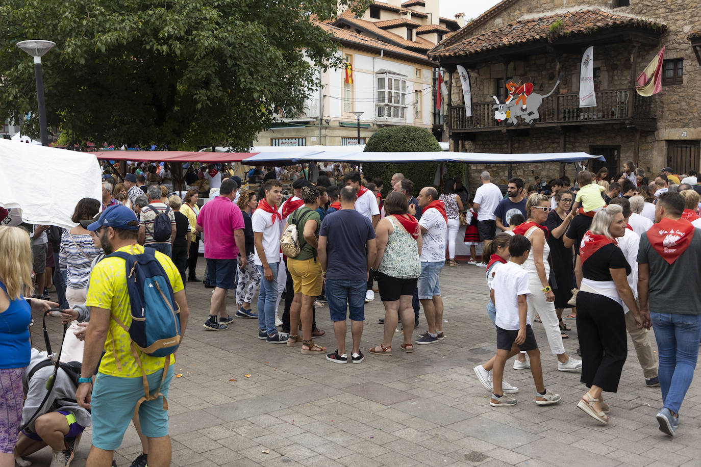 Fotos: Ambiente festivo en el Día de Cantabria