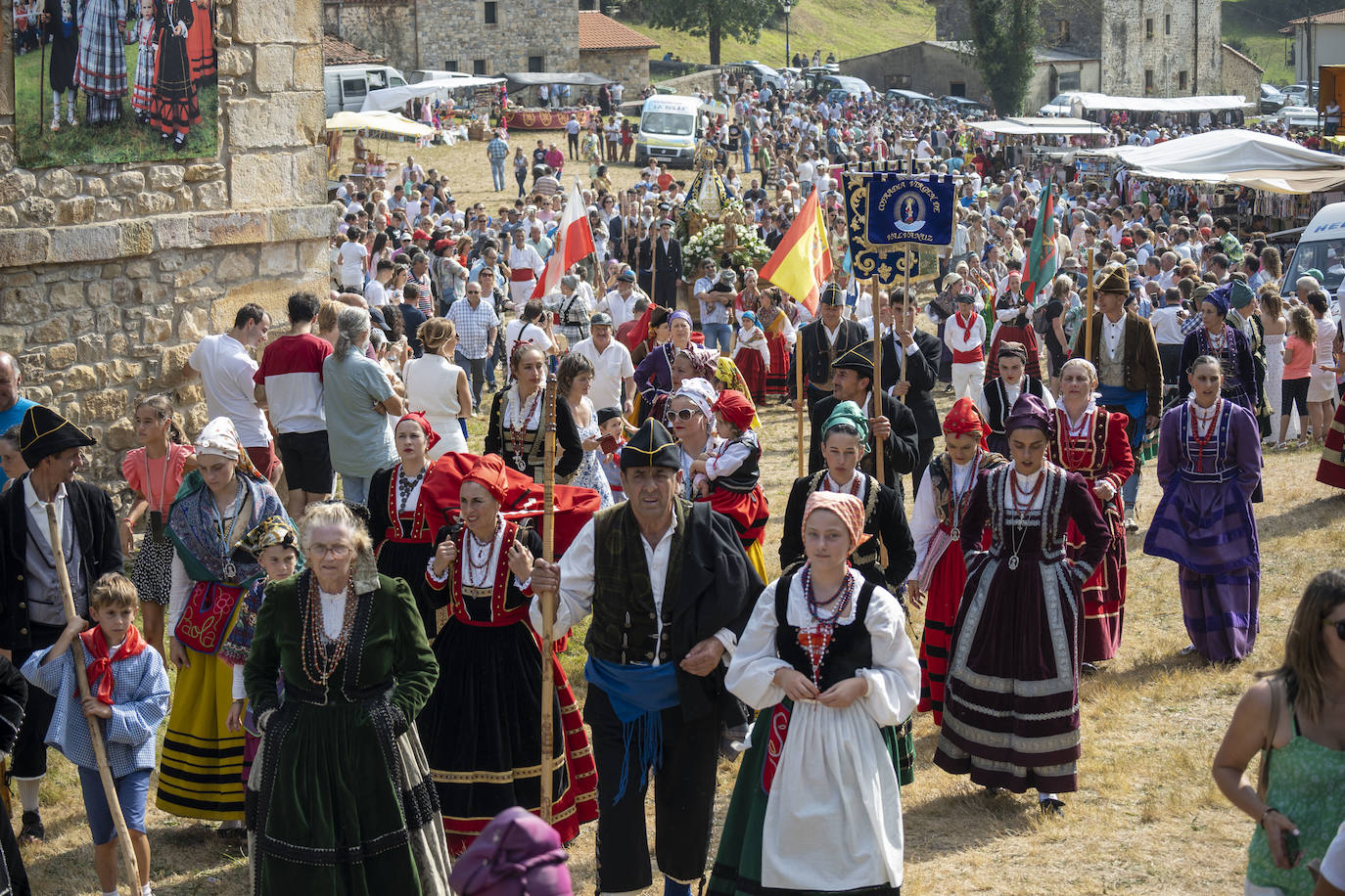 Fotos: Los pasiegos honran a la Virgen de Valvanuz