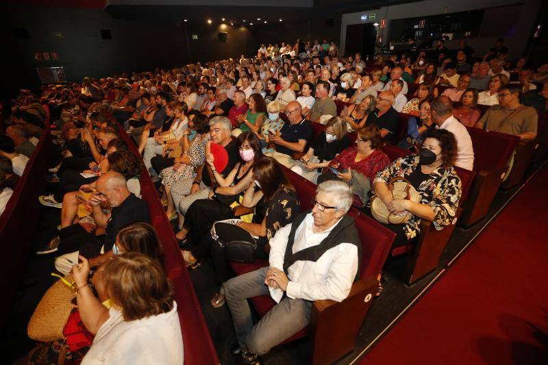 Fotos: Imágenes del concierto de Víctor Manuel en el Teatro Concha Espina