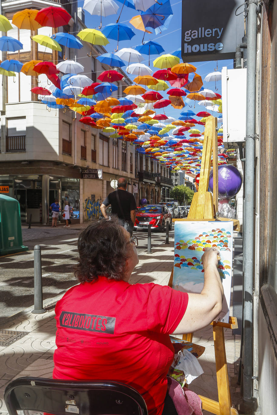 Fotos: Las mejores imágenes del concurso de pintura de las peñas en Torrelavega