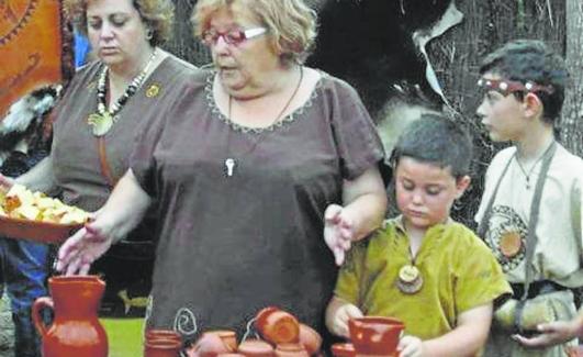 Degustación de uno de los grupos de la Asociación de las Guerras Cántabras.