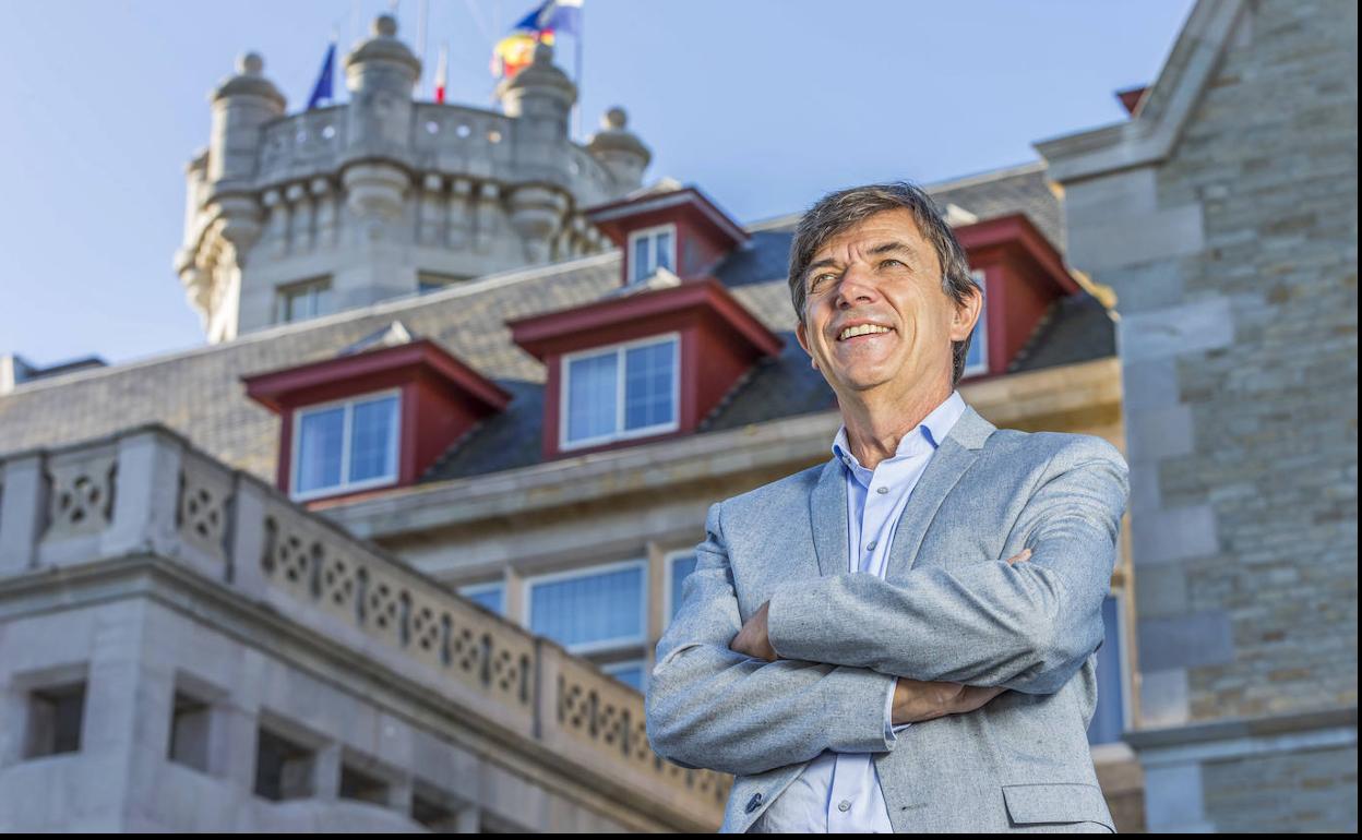 Carlos Andradas, rector de la decana de las universidades de verano.