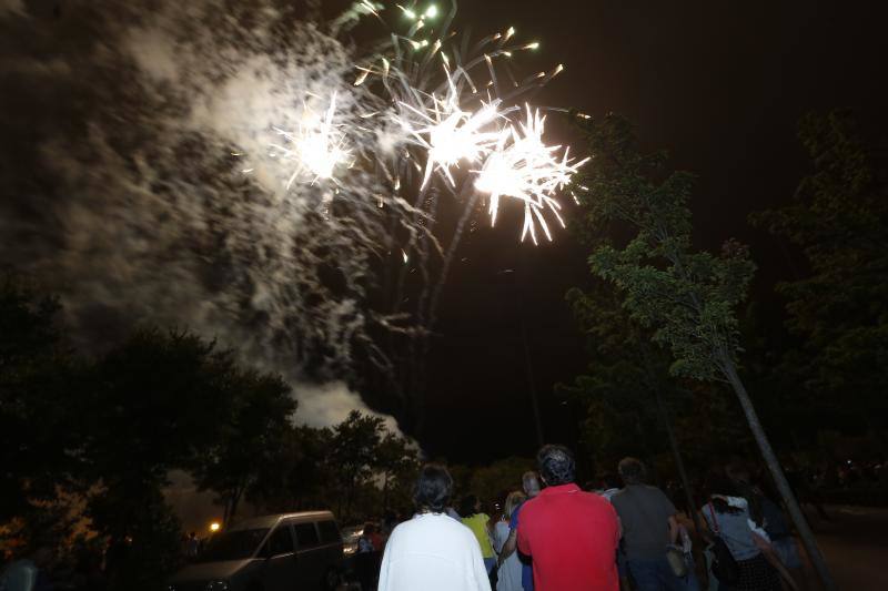 Fotos: Fuegos artificiales en Torrelavega