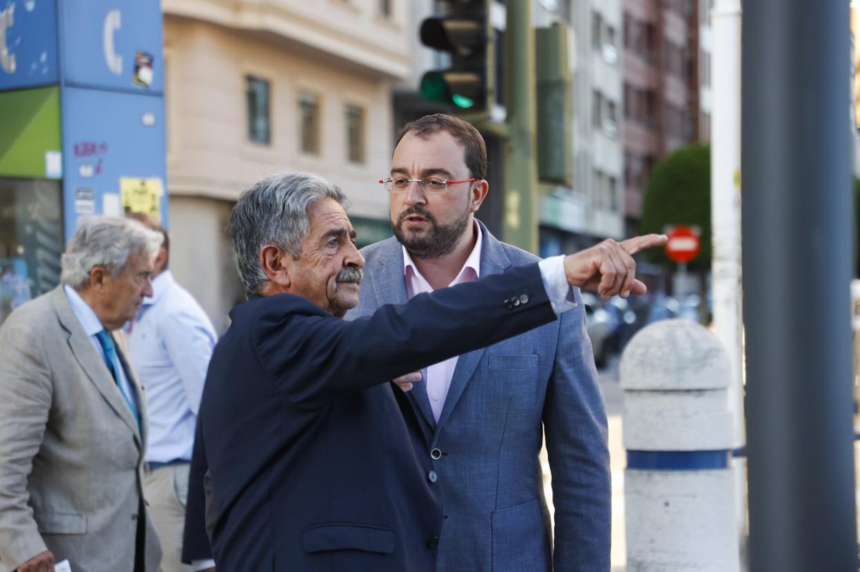 En la reciente visita de Barbón a Santander, este martes. 