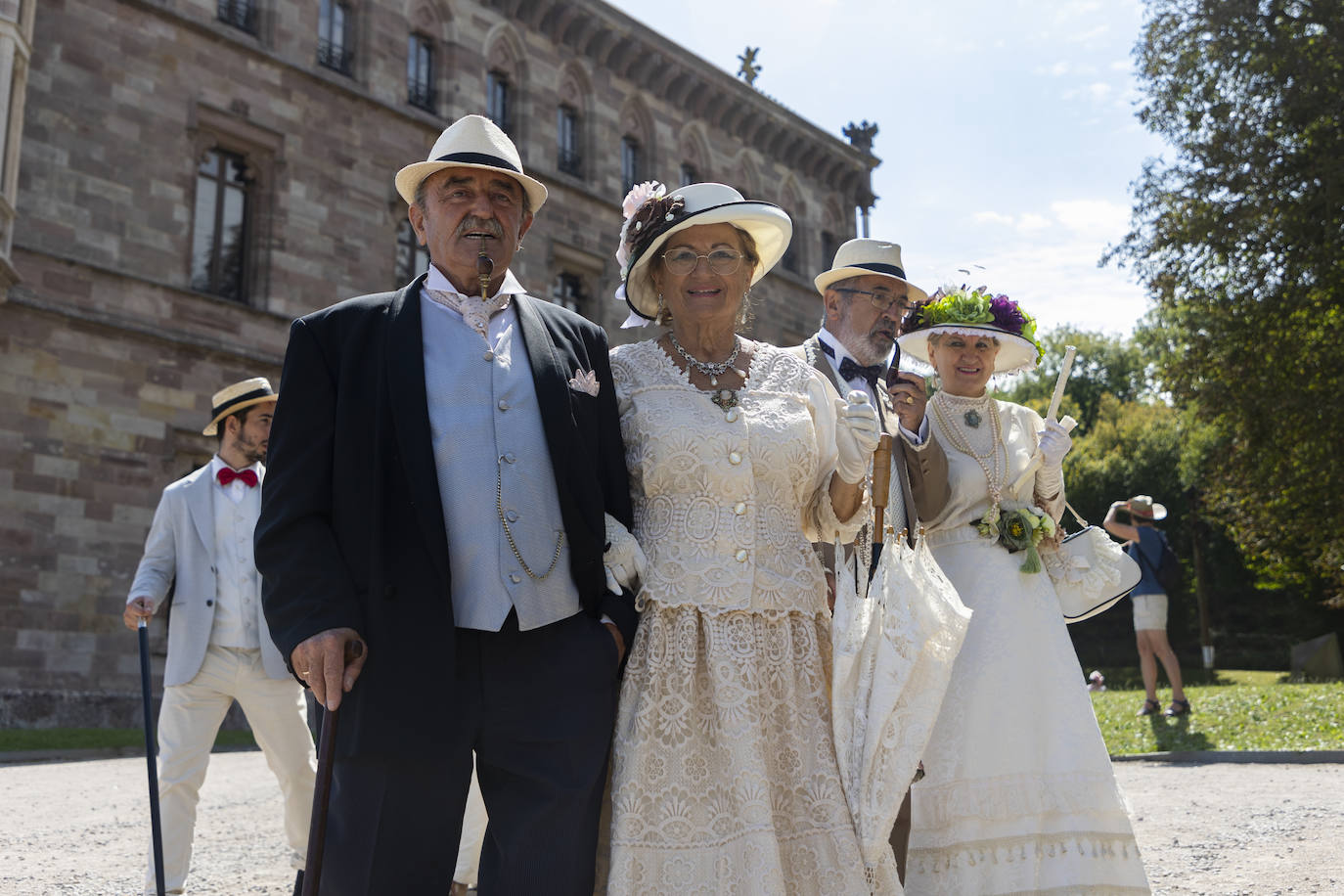 La localidad cántabra acoge este fin de semana un mercado colonial, pasacalles teatralizados, conciertos de música cubana en directo, talleres de bailes, conferencias y el sorteo de un viaje