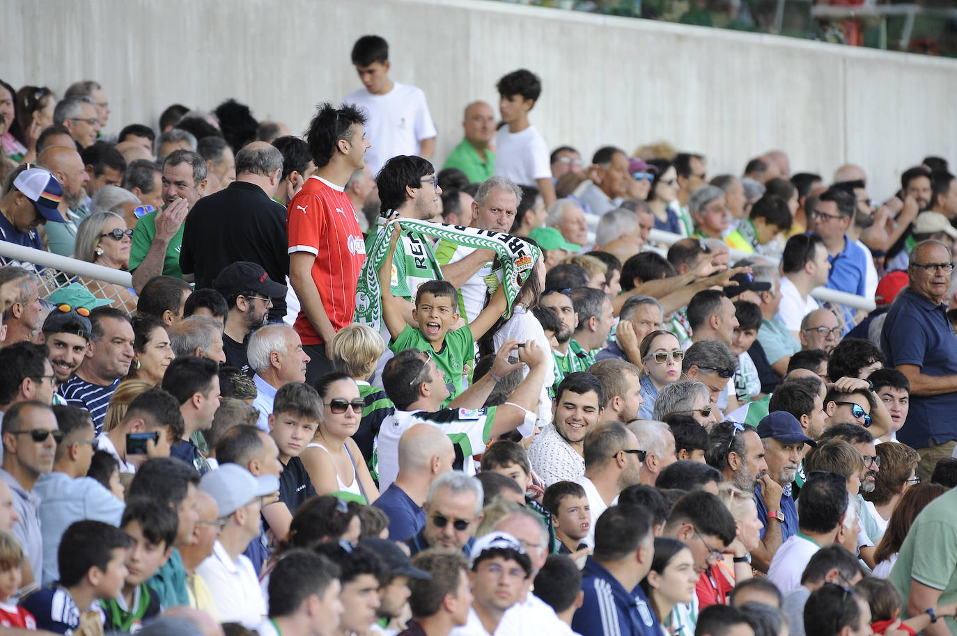 Fotos: El Racing sigue sin ganar en Segunda