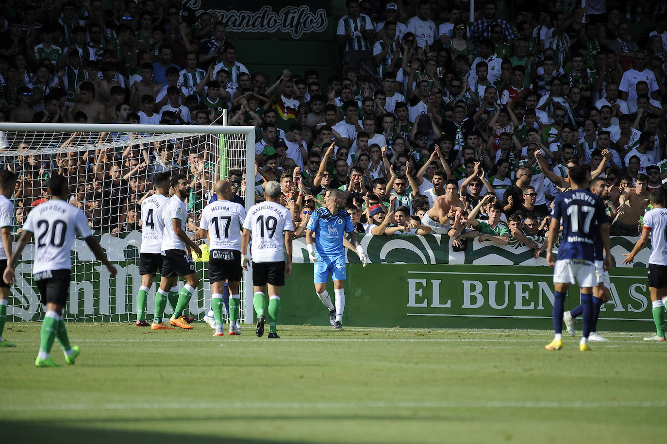 Fotos: El Racing sigue sin ganar en Segunda