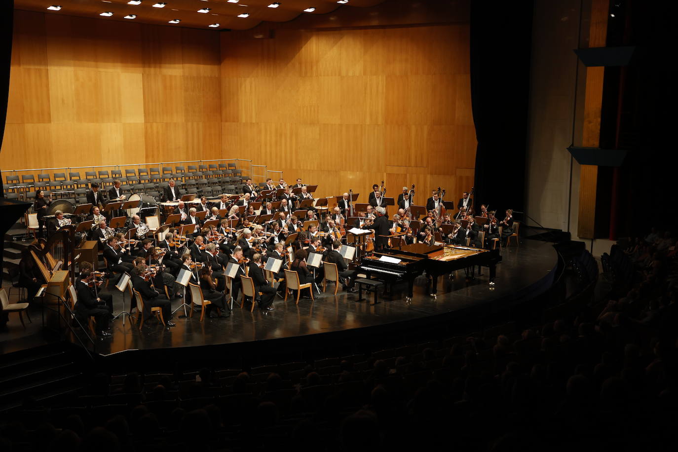 La Filarmónica Checa y Semyon Bychkov junto al Orfeón Donostiarra y las hermanas Labèque