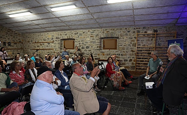 Imagen principal - El documental &#039;Sembrando futuro&#039; gana el I Festival de Cine en el Medio Rural de Espinama