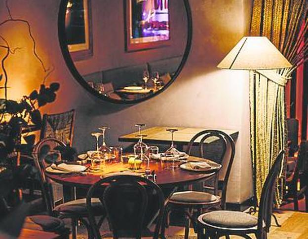 Una mesa del restaurante.