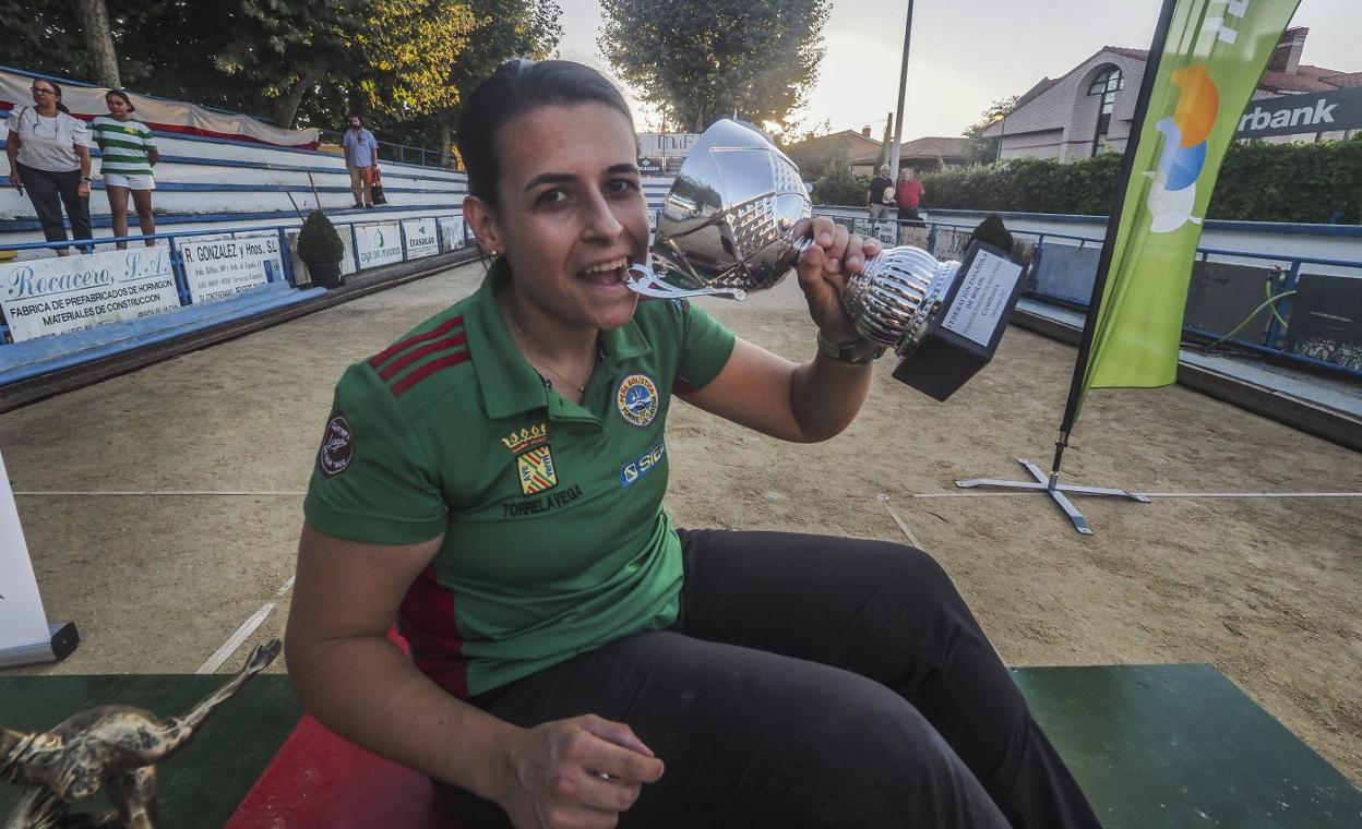 Miriam Velarde salió triunfadora este sábado del Torneo de Maestras celebrado en Sierrapando. 