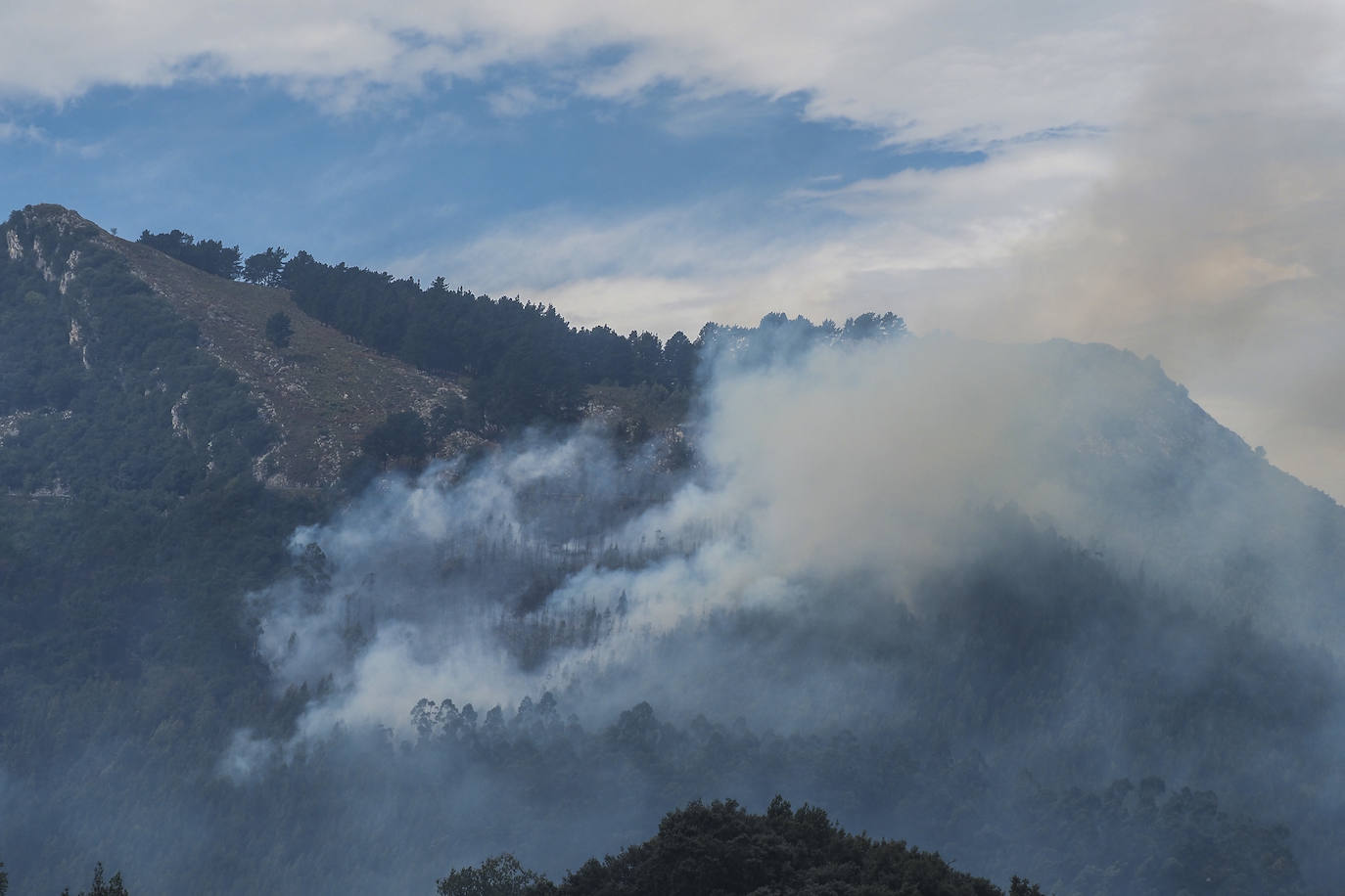 El incendio, ya controlado.