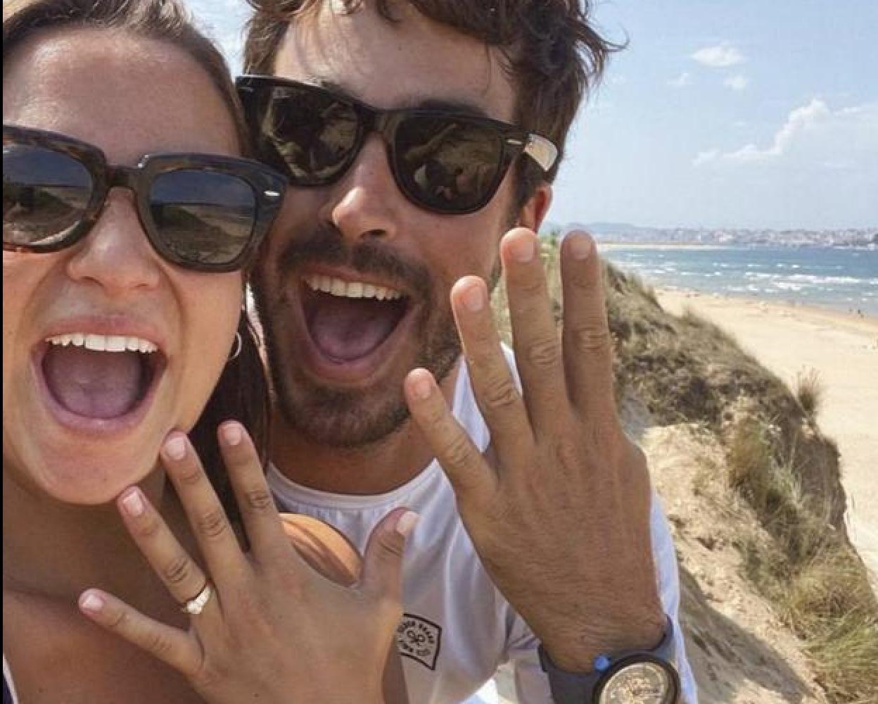 La pareja ha anunciado su boda en redes sociales.