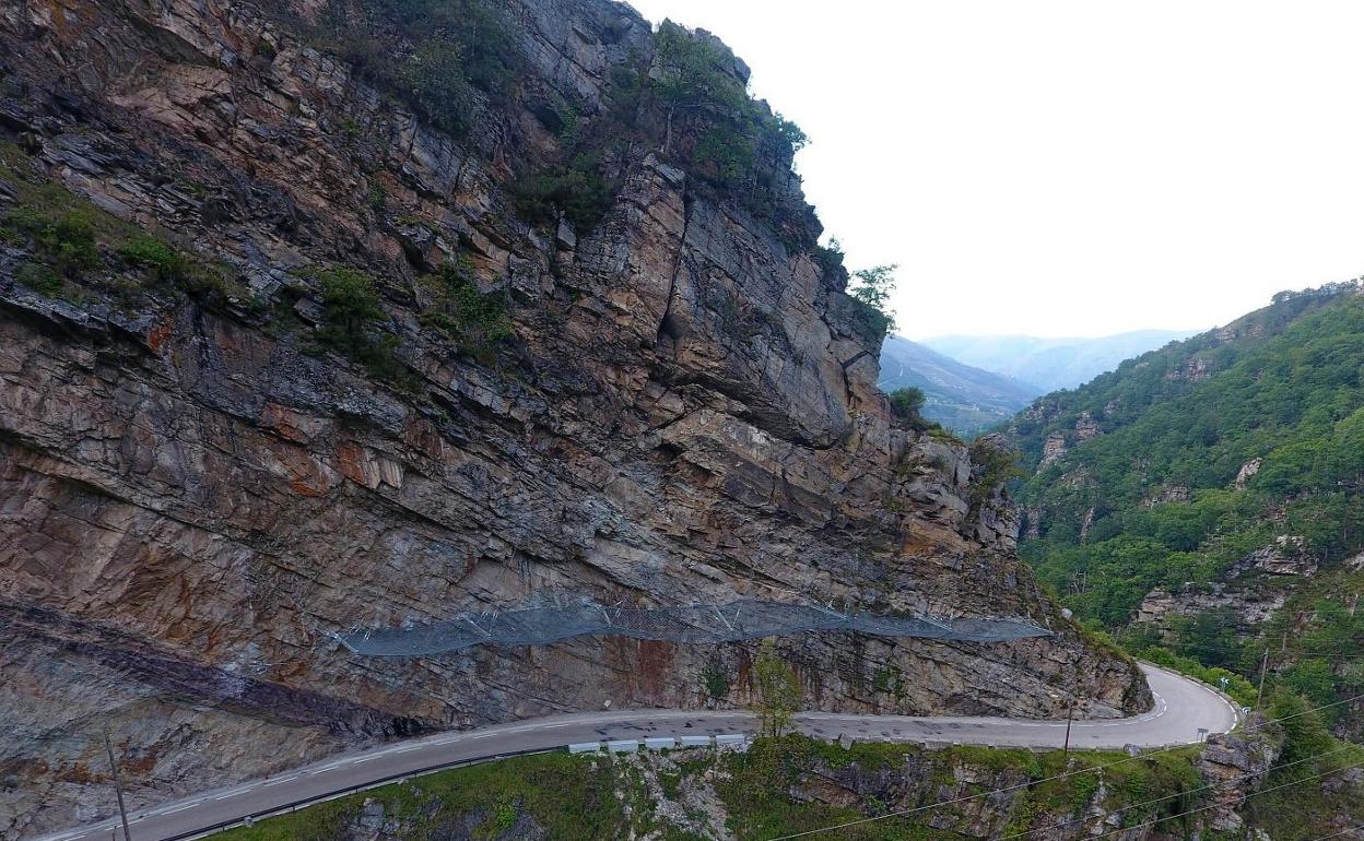 Zona del acceso al valle de Polaciones en el que se ejecutarán los trabajos durante las dos próximas semanas. 