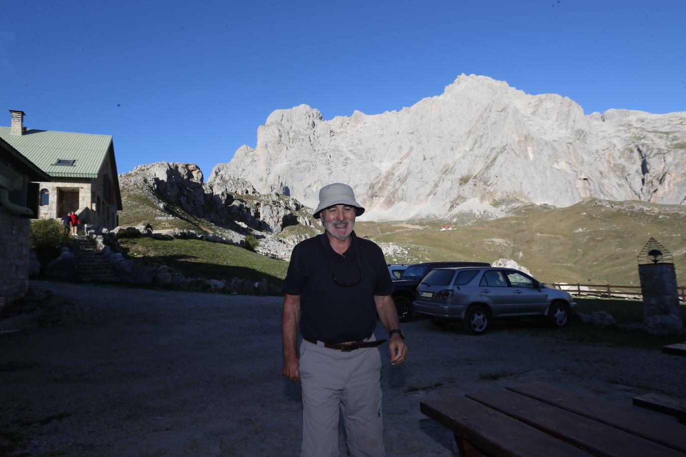 José Joaquín Martínez Sieso tras unas horas de descanso en el refugio de Áliva.