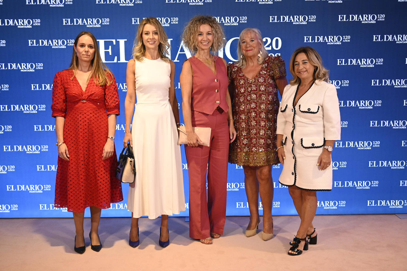 María Luz Villamil (Izquierda), Vanesa Martínez, Virginia Martínez, María Muñoz y Olga Dasgoas.