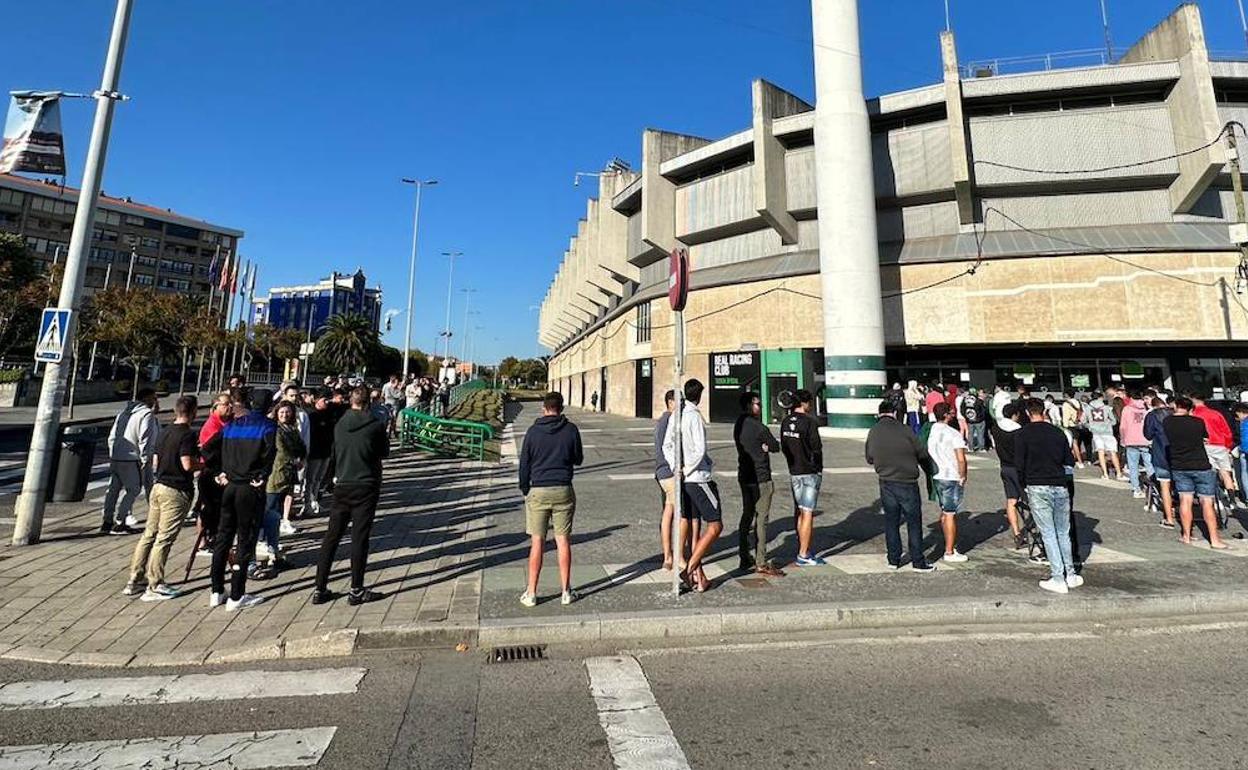 Las taquillas de los Campos de Sport, esta mañana.