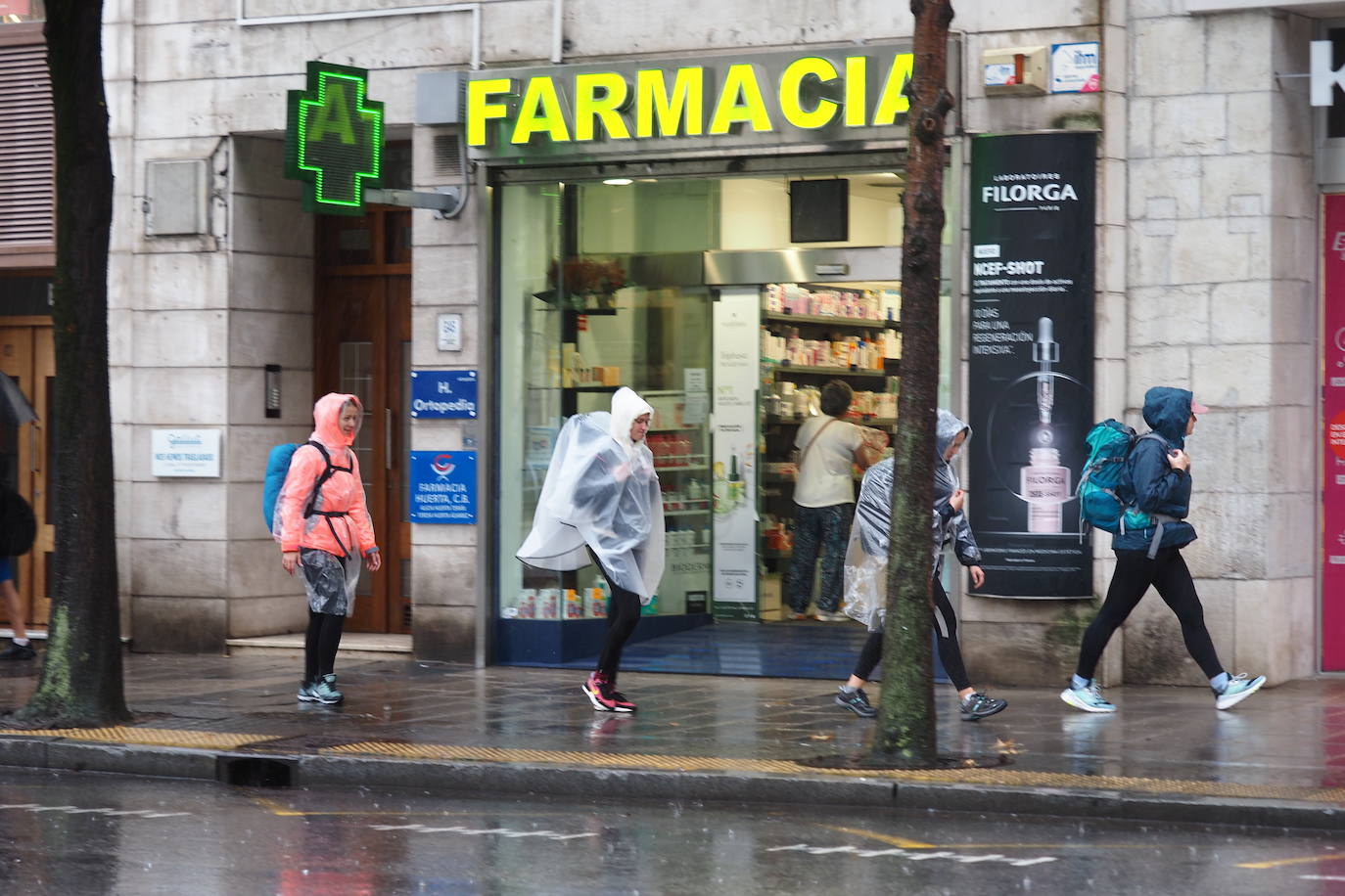 Fotos: La lluvia llega a Cantabria un día después de entrar el otoño