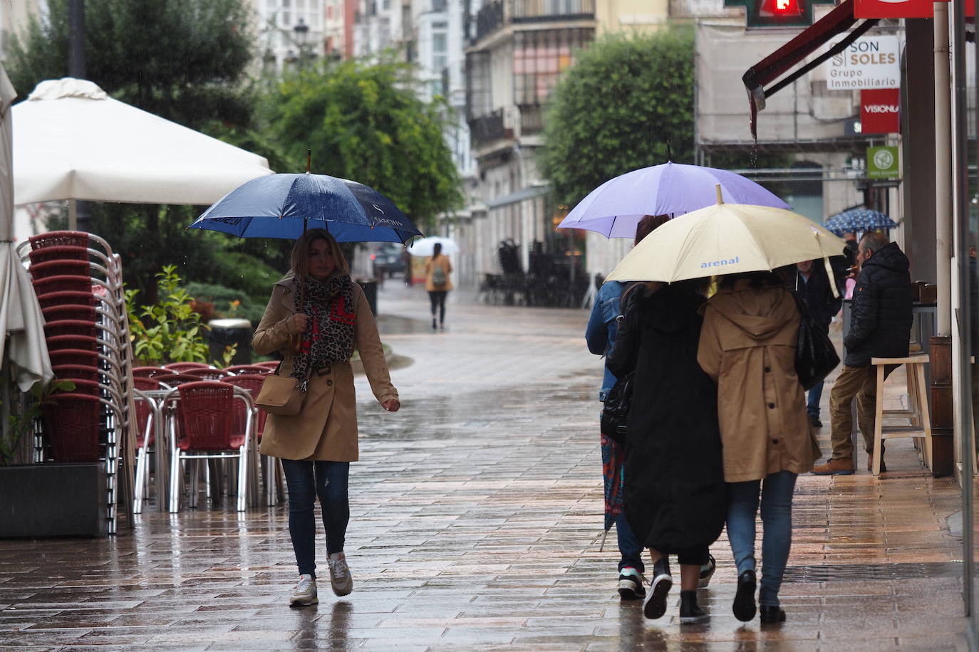 Fotos: La lluvia llega a Cantabria un día después de entrar el otoño