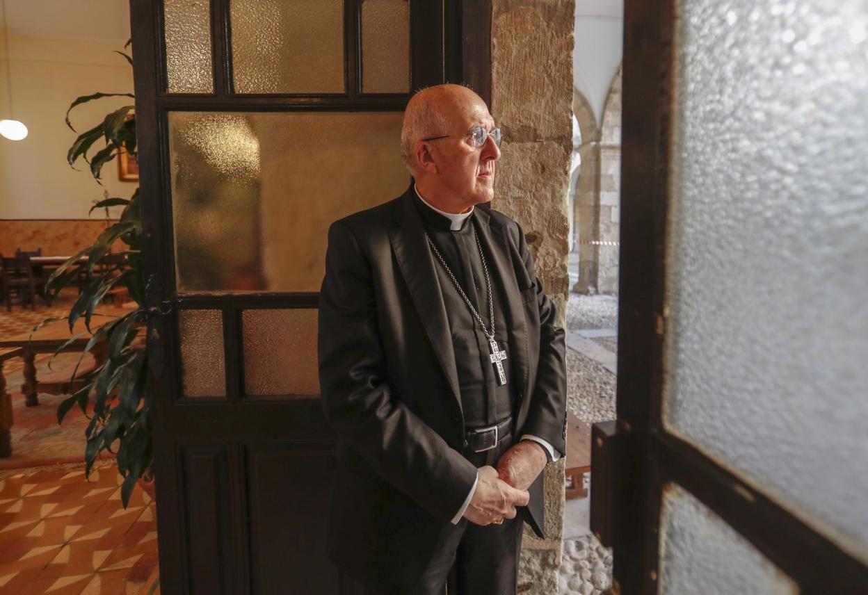 Carlos Osoro, en el seminario de Corbán, durante su última visita a Cantabria