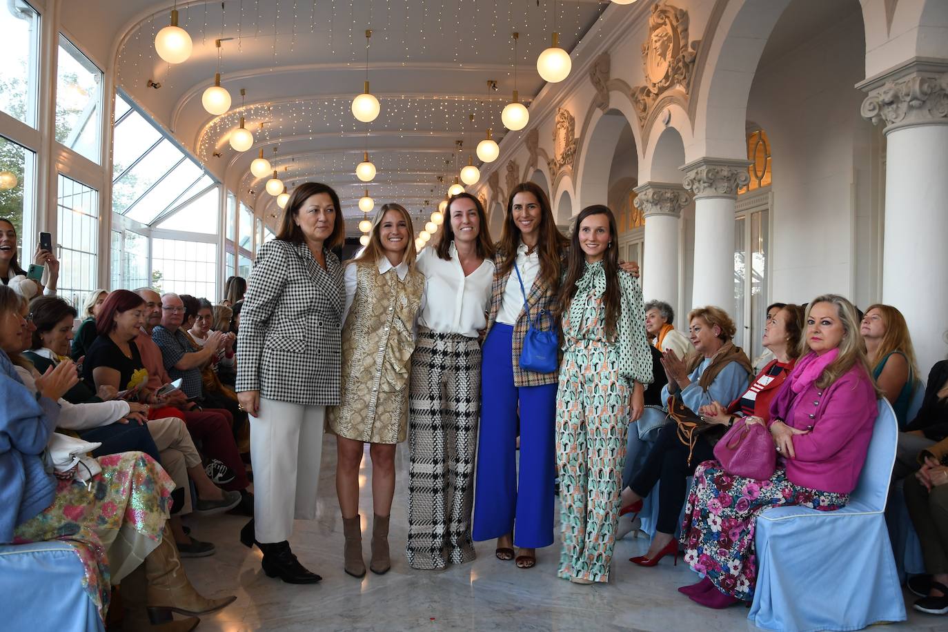 La firma gallega de moda infantil 'La Martinica' fue la encargada de inaugurar los desfiles en el Hotel Real, en los que también participaron la creadora asturiana Elisa Álvarez ('Cyrana') y las cántabras Ana Cuevas ('Ana Ikigai') y Zoa Madrazo ('My Closet')