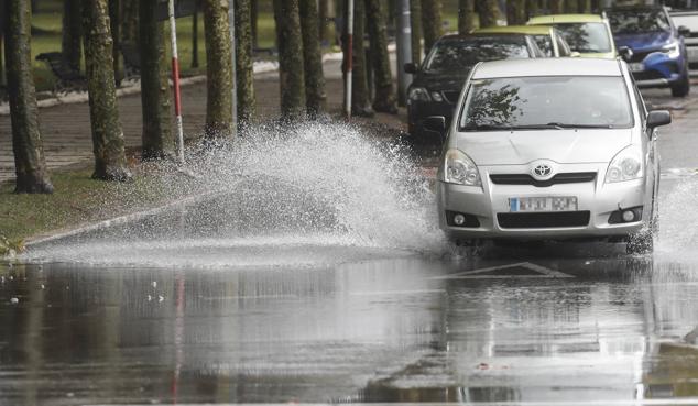 Fotos: Jornada muy lluviosa en Cantabria