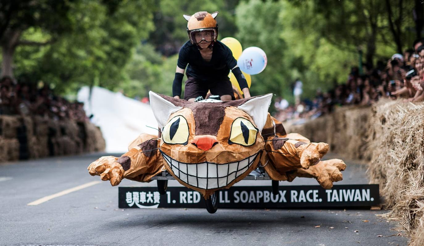 Fotos: Así son las carrera de Autos Locos de Red Bull