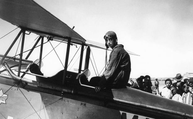 María Bernaldo de Quirós la primera aviadora española. 