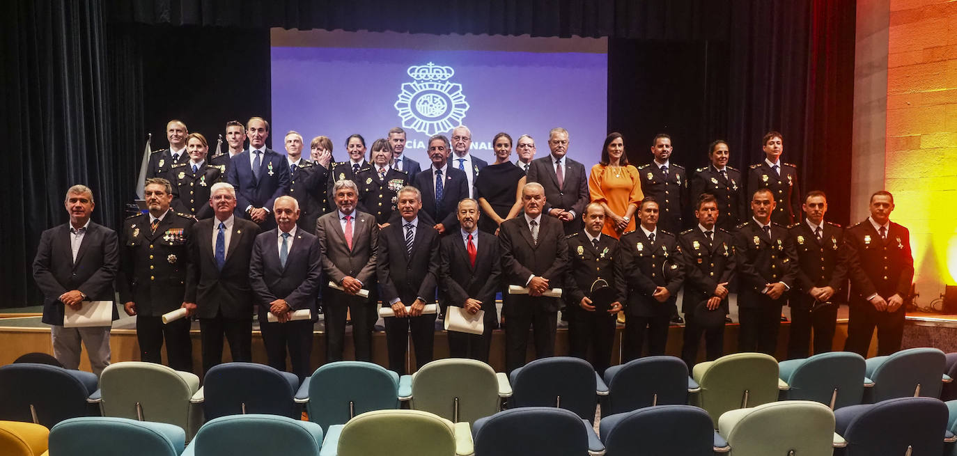 Fotos: Imágenes del acto de la Policía Nacional en Santander