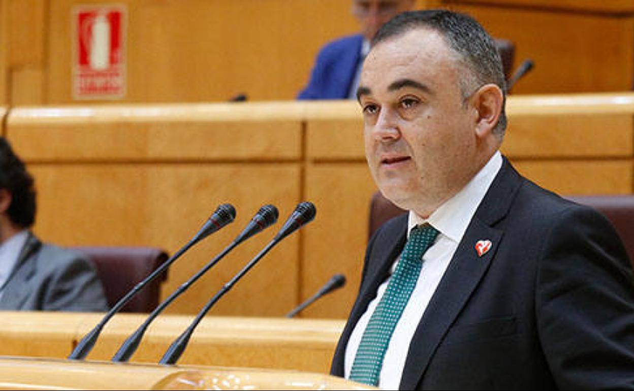 José Miguel Fernández Viadero durante un pleno en el Senado. 