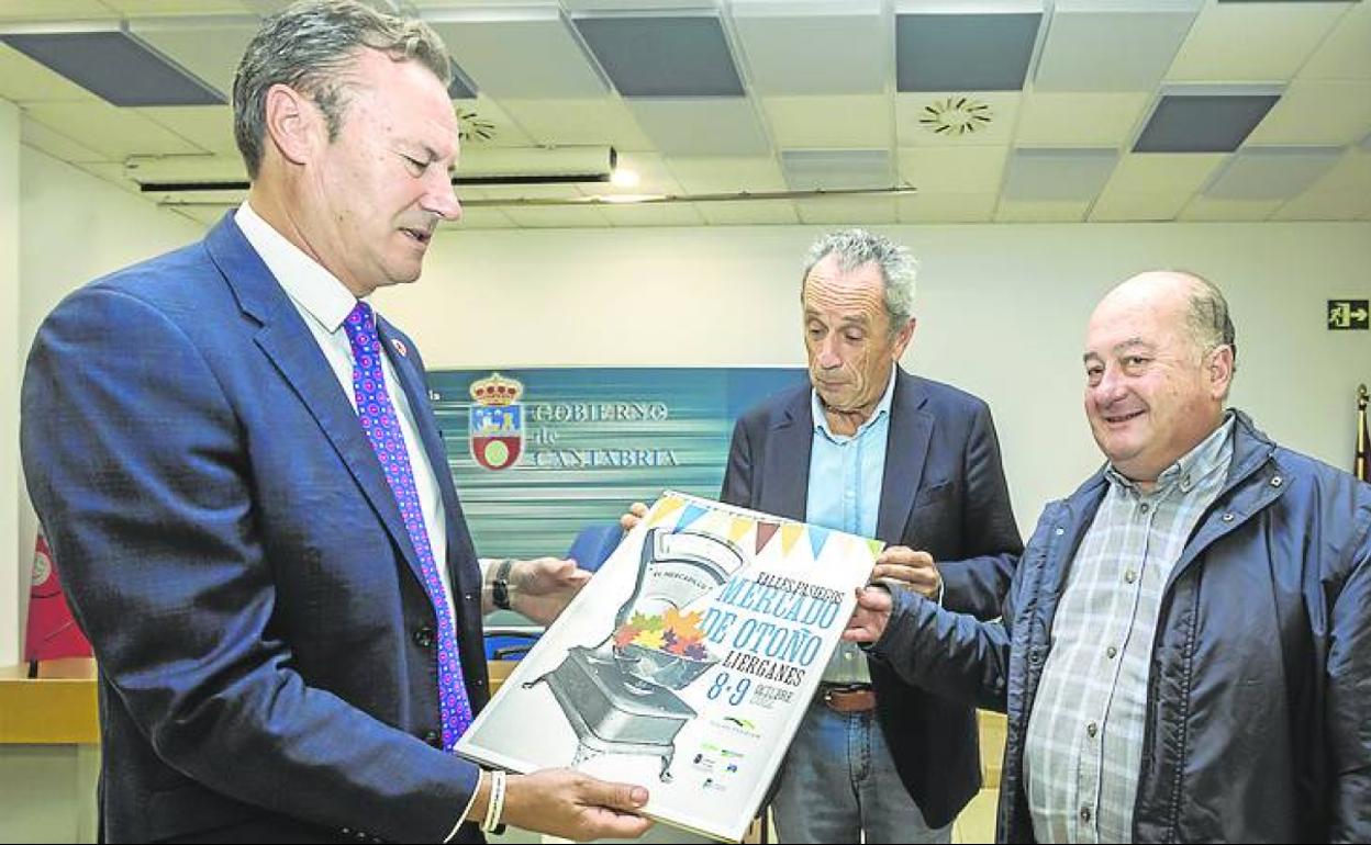 Presentación del Mercado. Guillermo Blanco, Santiago Rego y Ángel Sainz. 