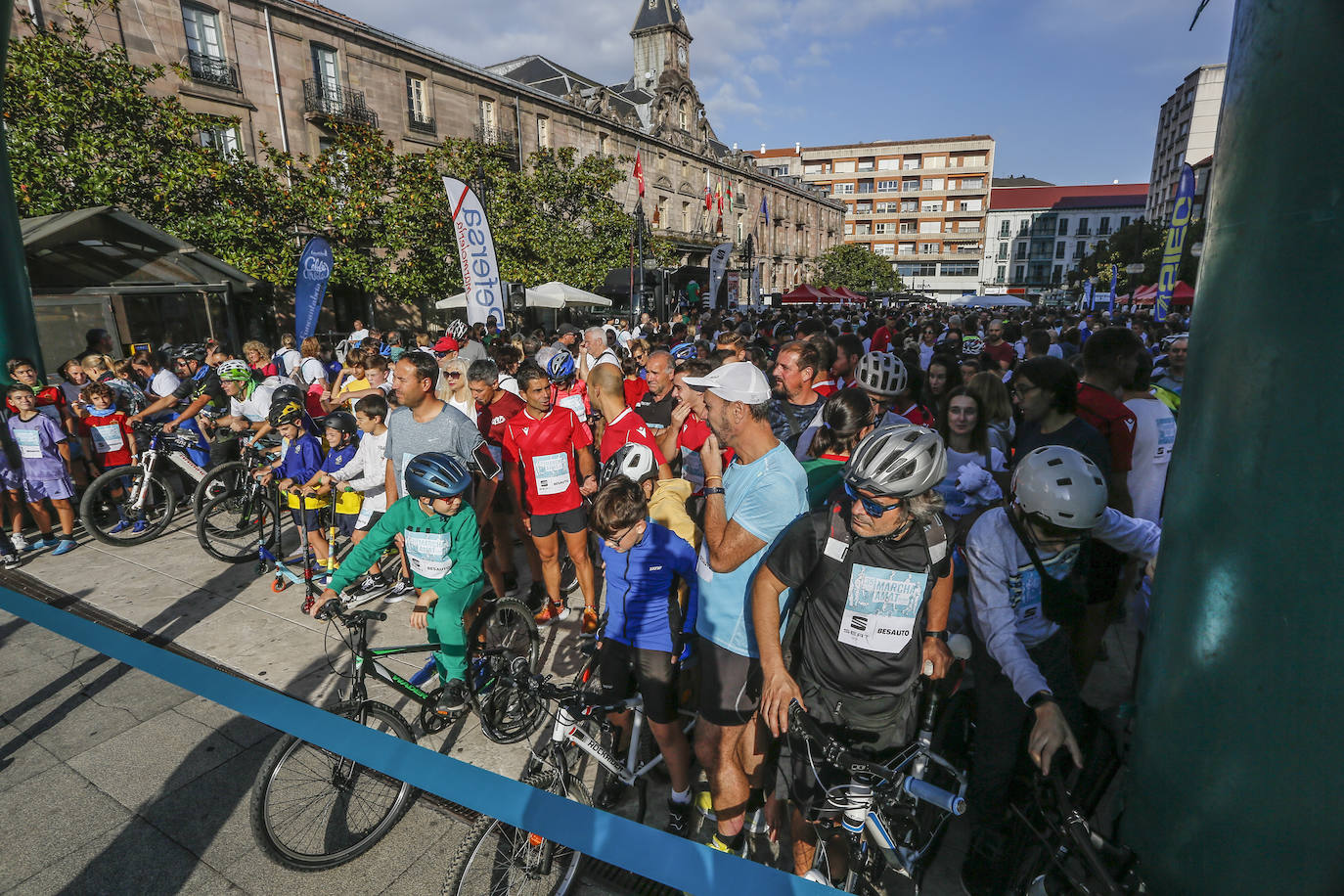 Fotos: Imágenes de la Marcha de Amat en Torrelavega