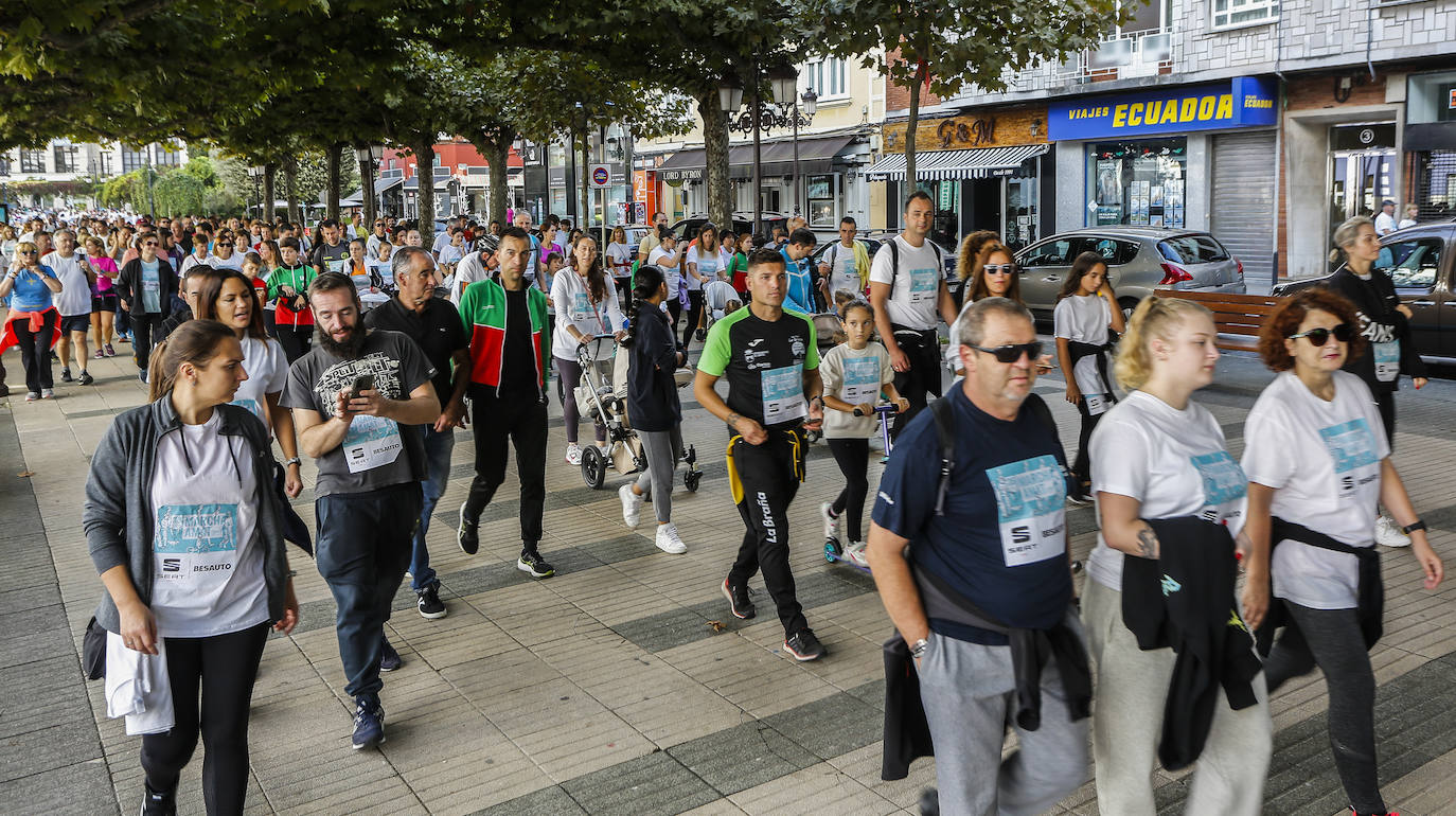 Fotos: Imágenes de la Marcha de Amat en Torrelavega