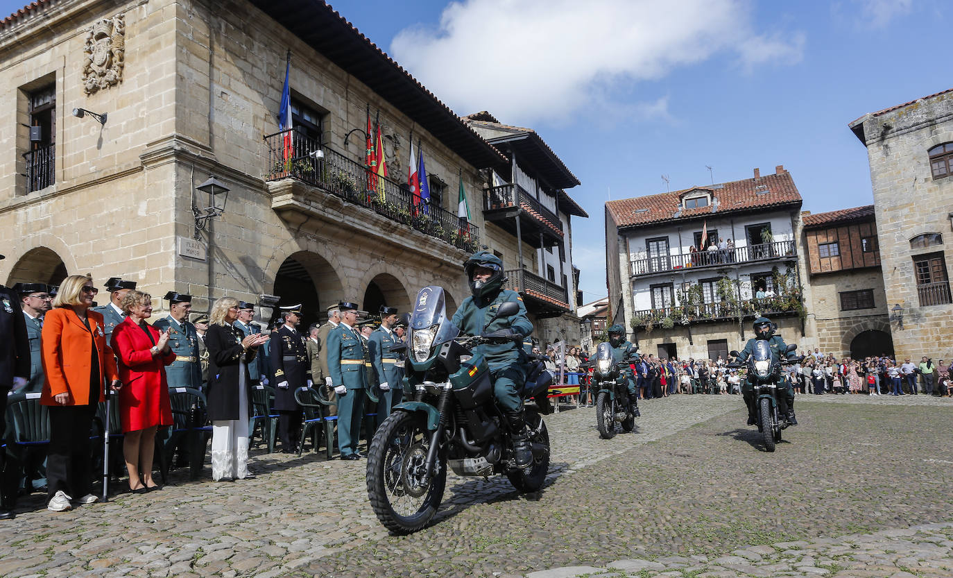 Fotos: Imágenes del acto de la Guardia Civil en Santillana del Mar